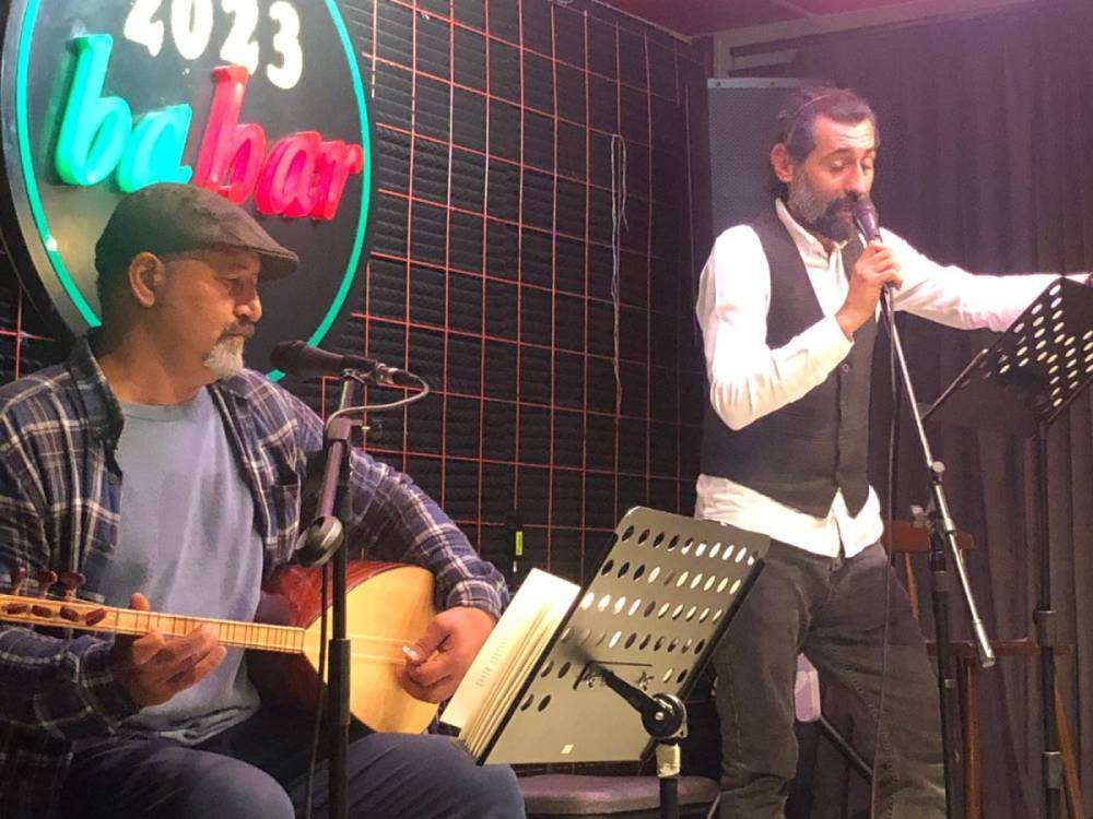 Ankara'ya şiir ve t&uuml;rk&uuml; yağdı 