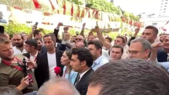 CHP İstanbul İl Kongresi'nde yeni gelişme: Mahkeme durdurulmasını istedi, YSK devamına karar verdi 