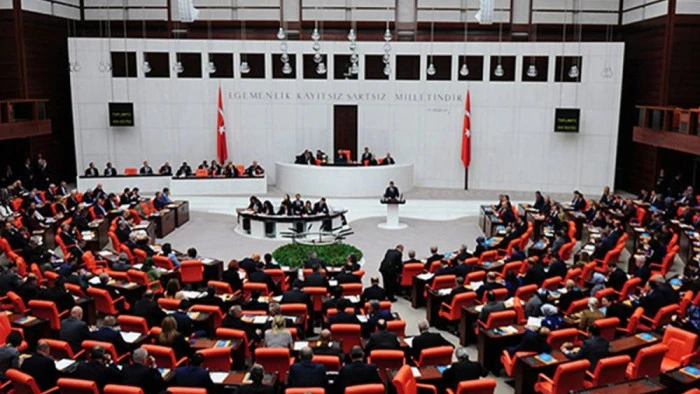 Diyanet&rsquo;e yeni yetkiler tanıyan torba yasa TBMM'den ge&ccedil;ti 